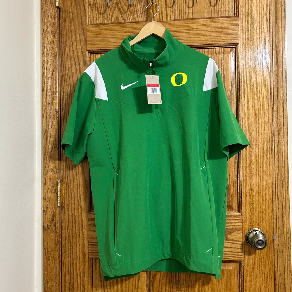 Nike Oregon Ducks Green Half-Zip Athletic Pullover with White Accents